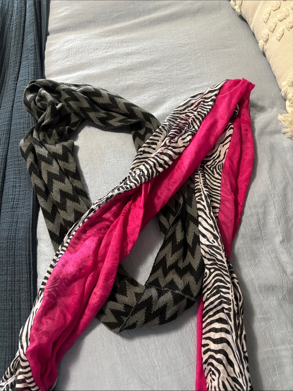 Scarves - Infinity and long rectangular - Picture 3 of 9